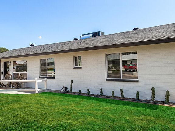 5th image of 231 E EL CAMINO Drive