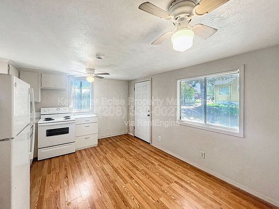 3rd image of 1819 Arthur St Unit C