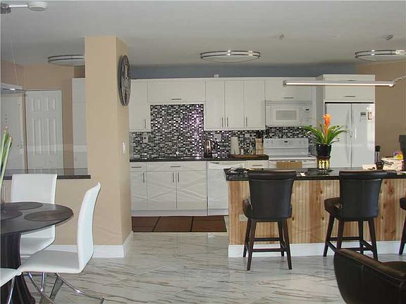 3rd image of 7135 Collins Ave APT 422
