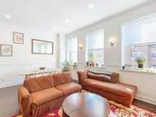 149 Sackett Street image 1 of 13