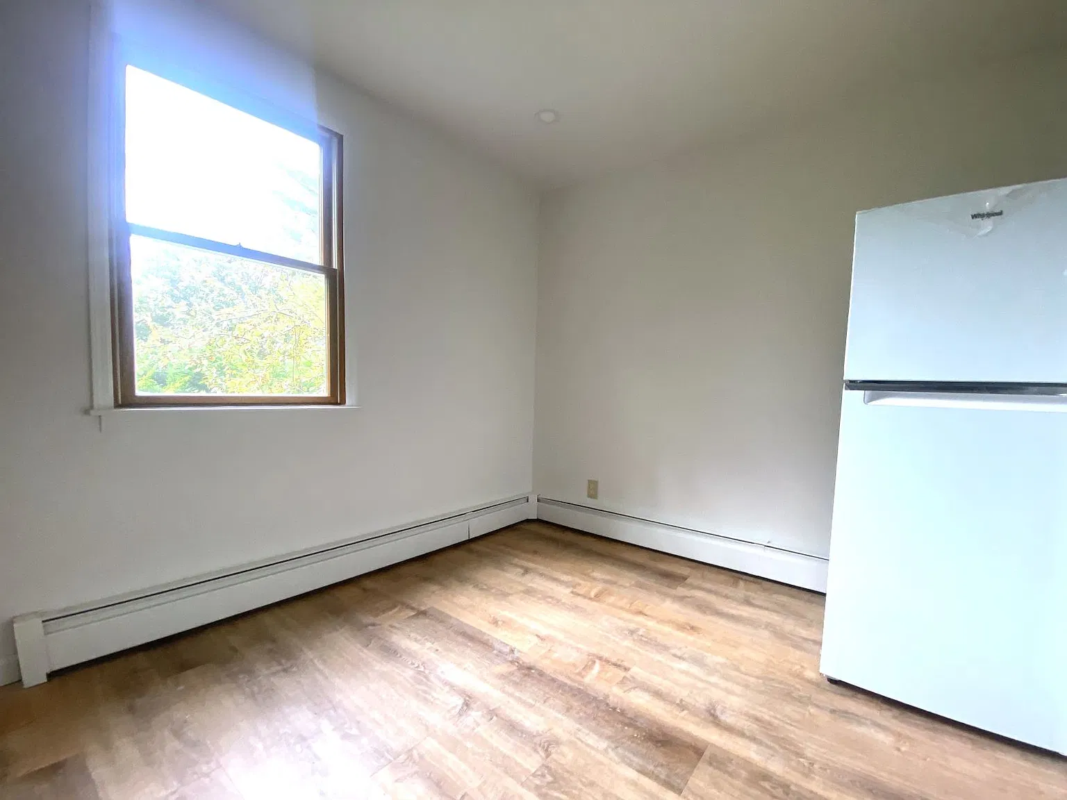 1 bed, $2,400 — Photo 4