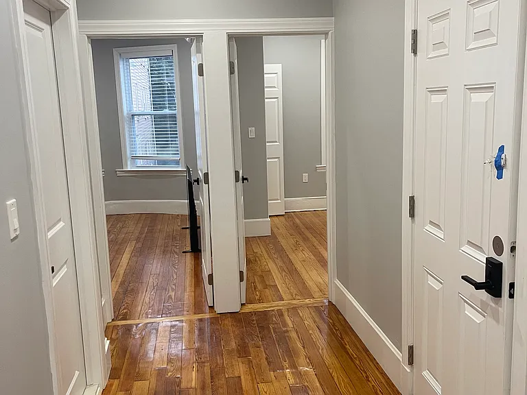 42 Saxton St #3 — Photo 6