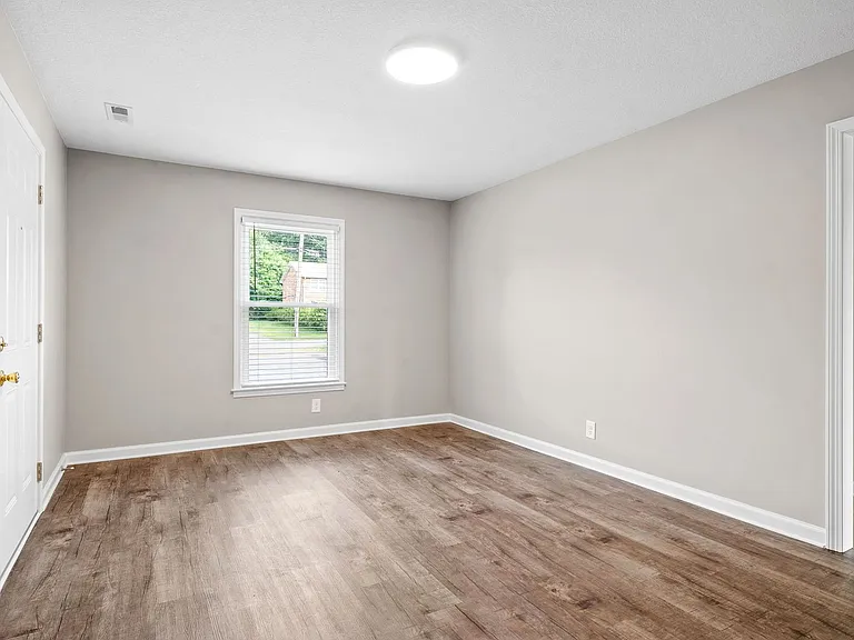 Darlene Dr - 147 — Photo 10