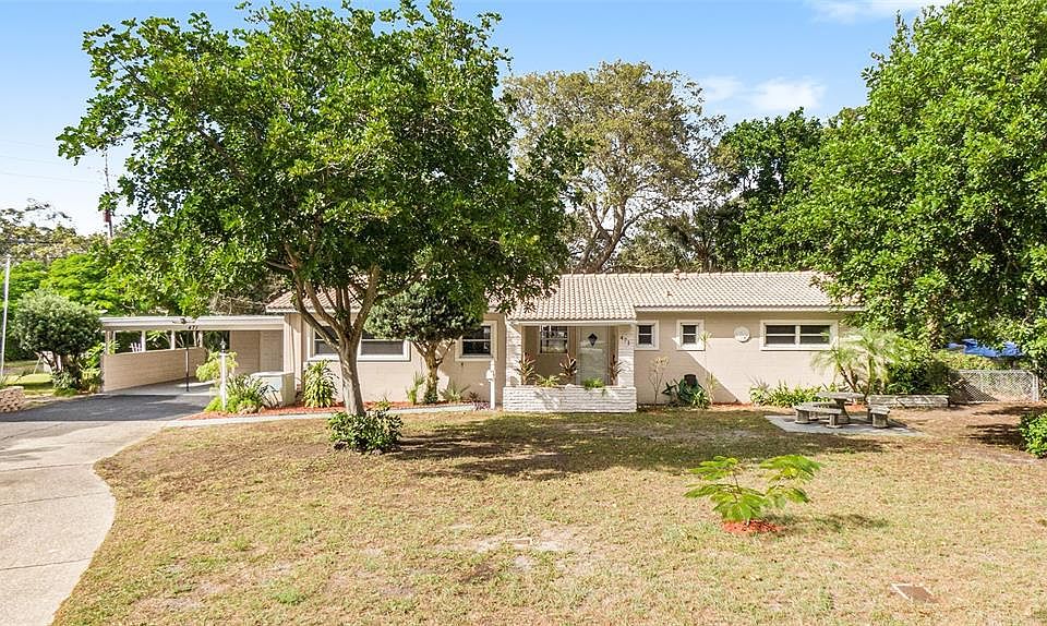 1st image of 471 Pinellas Way S