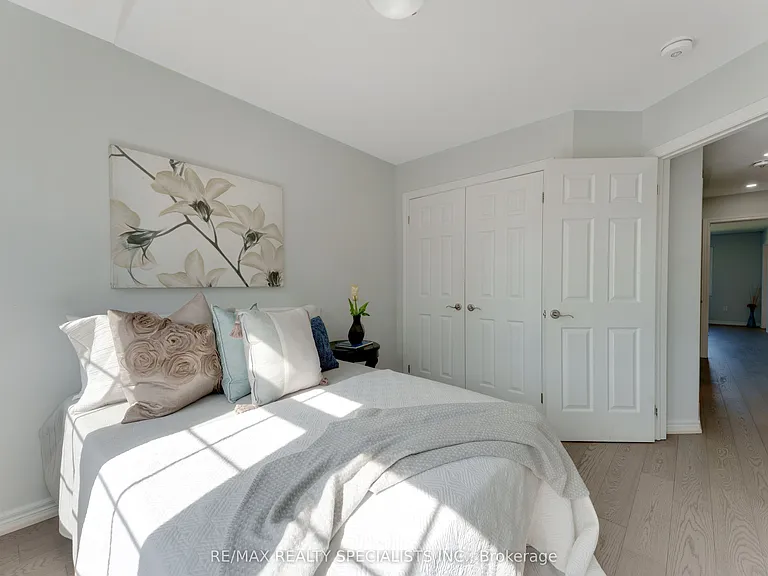 740 Linden Dr #4 — Photo 33