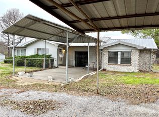 122 Forest Rd, Ardmore, OK 73401