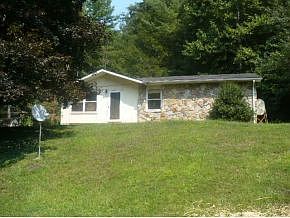 1st image of 962 Chestnut Dr