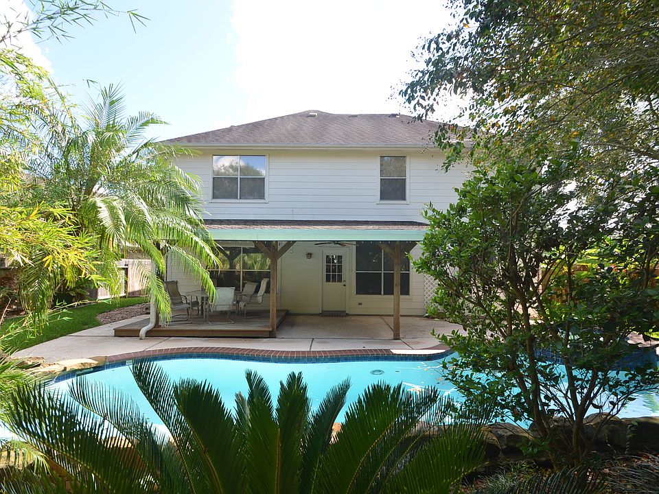 2nd image of 718 Presley Way
