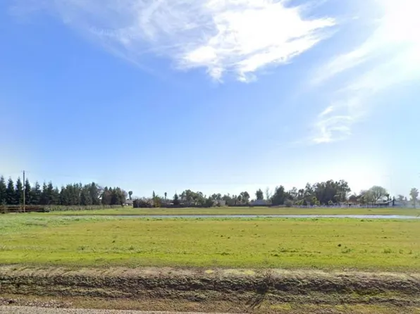 11766 E Harmony Grove Ln, Lockeford, CA 95237