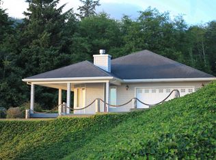 9550 Compass Rose Hill Rd, Rockaway Beach, OR 97136