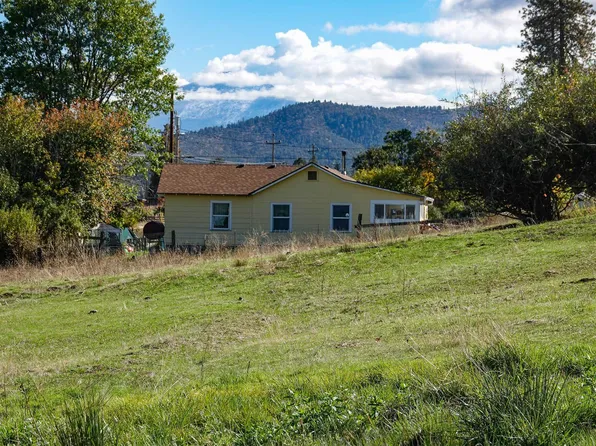 3501-3503 S State Highway 3, Etna, CA 96027