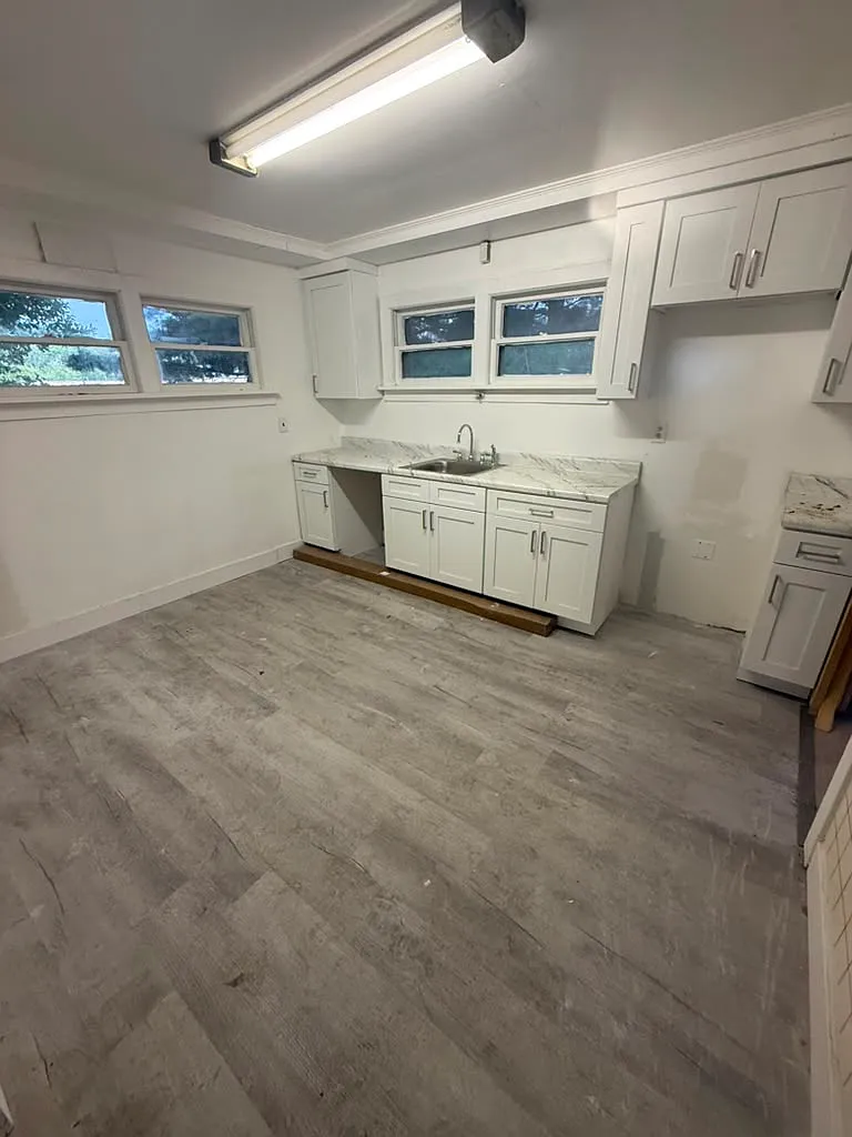 4 bed, 1760 sqft, $3,300 — Photo 3