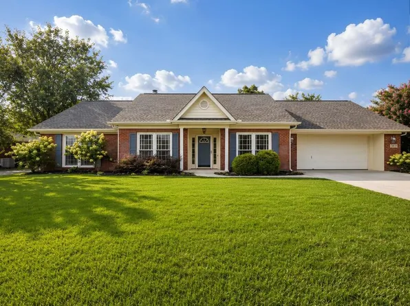 2819 Willowick Trl SE, Owens Cross Roads, AL 35763