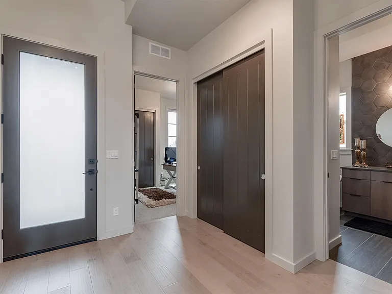3851 W Crossley Dr — Photo 4