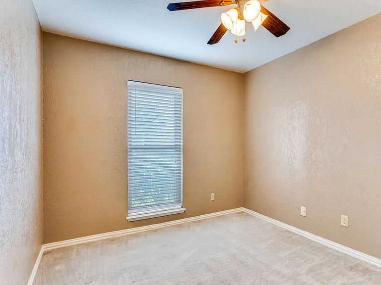 6900 Sandstone Ct — Photo 11