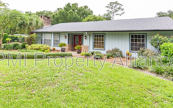 2nd image of 4764 Shorecrest Dr