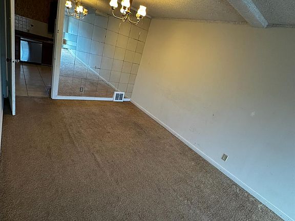 5th image of 1823 42nd Ave