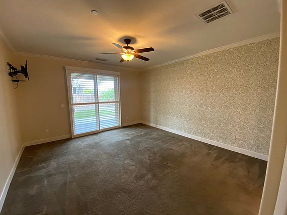 5th image of 3504 W Vine Ave