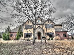 18995 E Knightsbridge Rd, Owasso, OK 74055