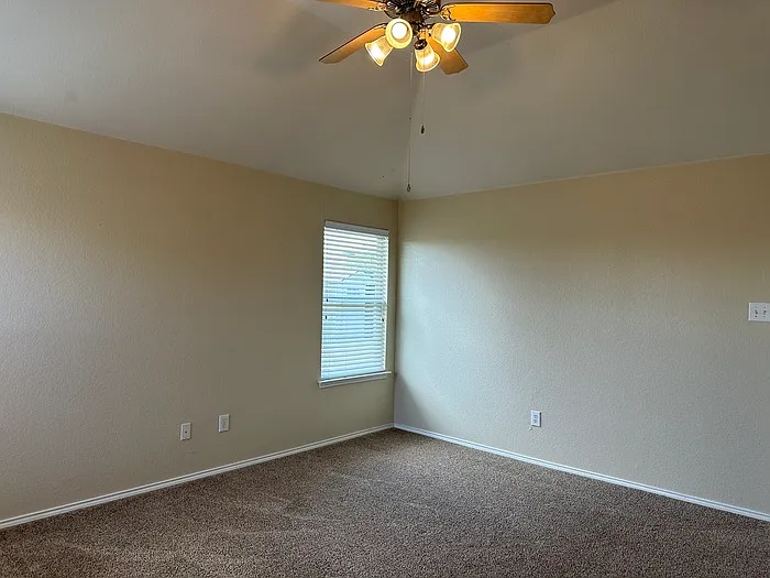 301 Meadow Lark Ln — Photo 11