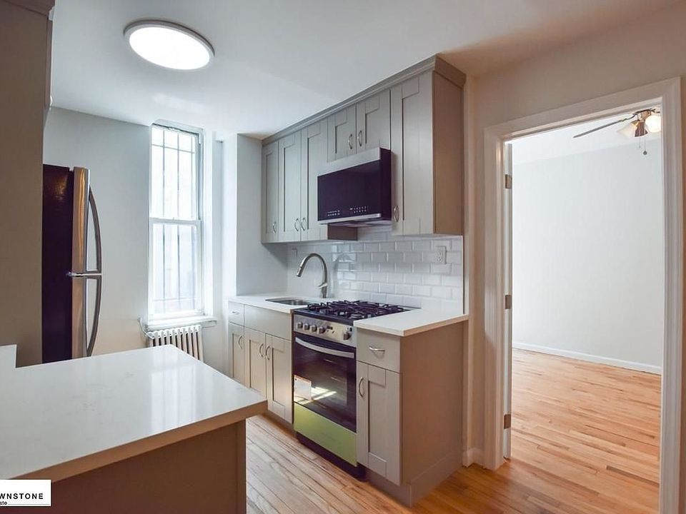 1st image of 326 Sackett St APT 1A