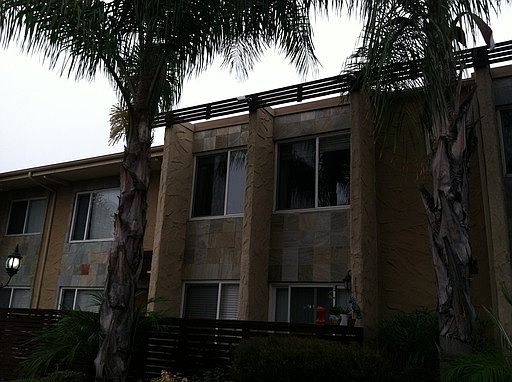 1st image of 1386 E Madison Ave Unit 3