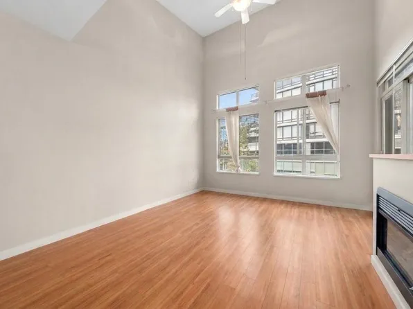 201 Morrissey Rd #411, Pt Moody, BC V3H 0E5