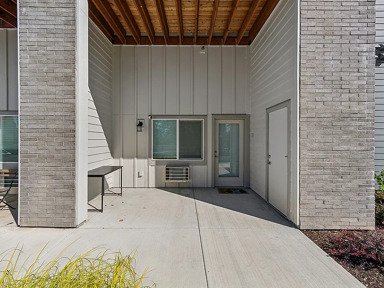 Pacific Ridge Apartments — Photo 46
