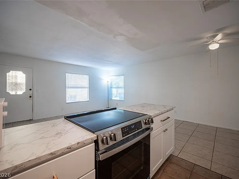 1428 Lorilyn Ave #3 — Photo 9