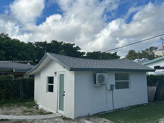 2nd image of 437 NE 70th St