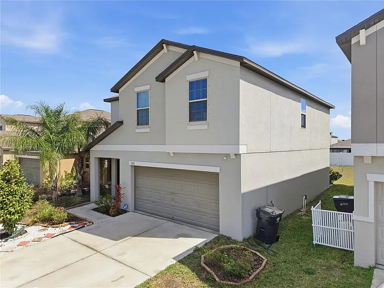 861 Olive Conch St — Photo 2