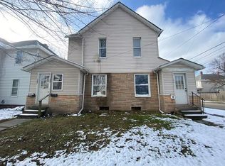 288 5th St NW #1/2, Barberton, OH 44203