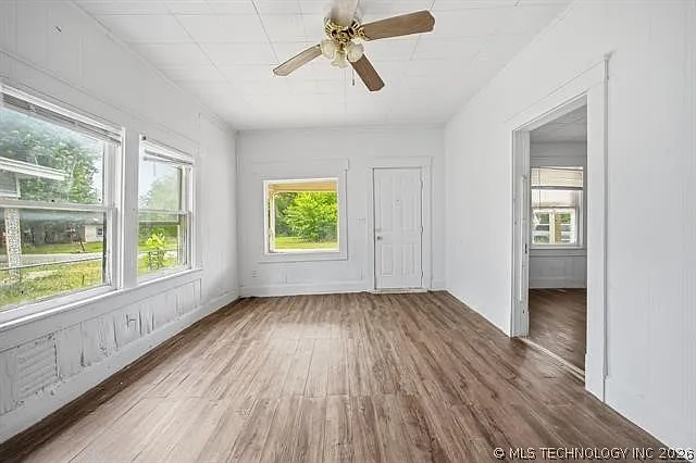 908 N Collins Ave — Photo 4