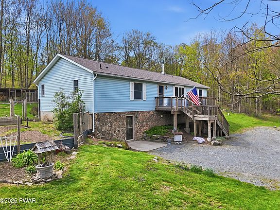 2nd image of 595 Goose Pond Rd