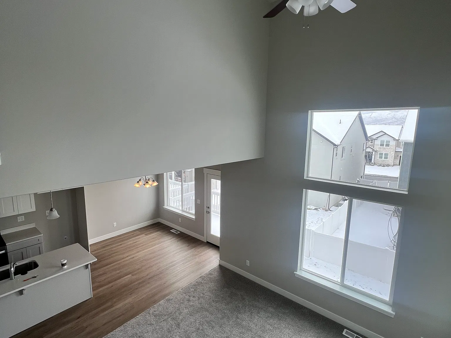 3 bed, 2.5 bath, 1650 sqft, $2,250 — Photo 2