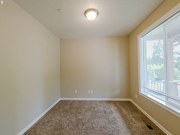 4th image of 12032 NE 14th St