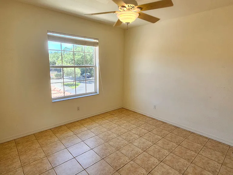904 Casa Del Lago Way #904 — Photo 37