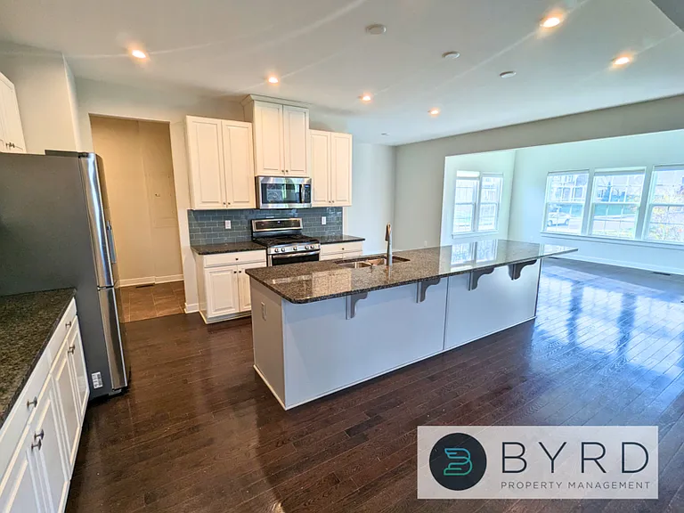 15700 Cambria Cove Blvd — Photo 14