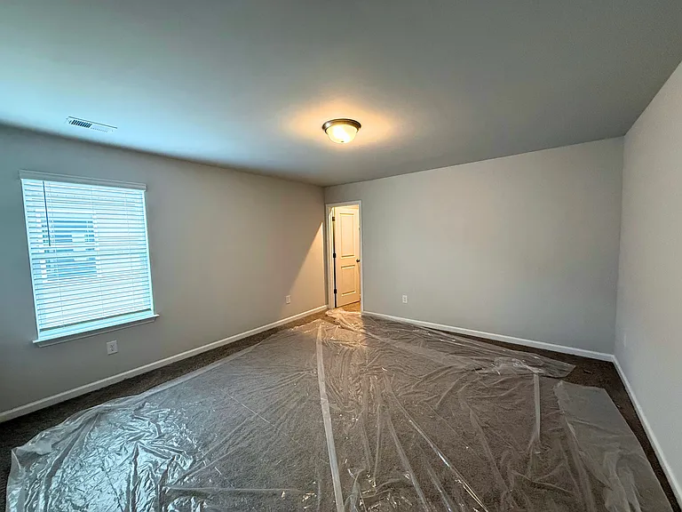 144 Gervais Cir — Photo 24