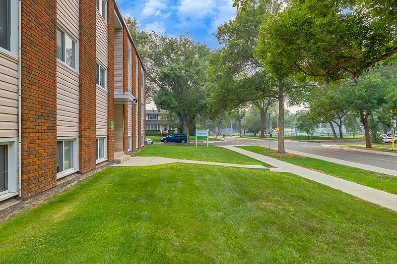 Edmonton Apartment for rent - 2 Bedrooms — photo 19