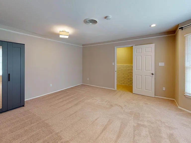 7209 Ellis Rd — Photo 14