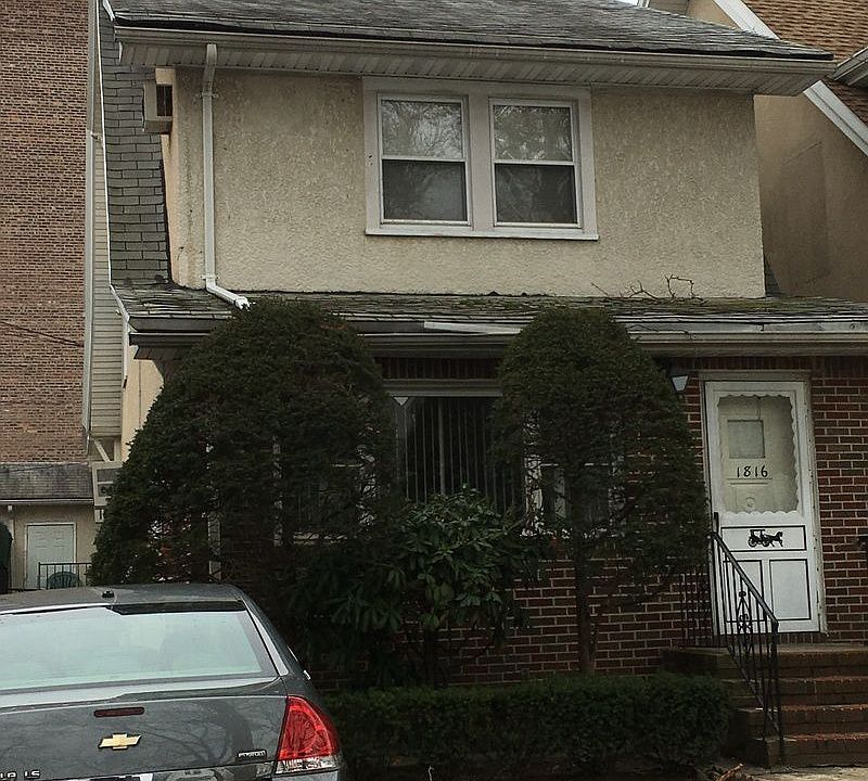 2nd image of 1816 Avenue O