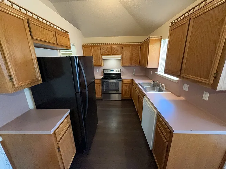4004 Riverrock Dr — Photo 15