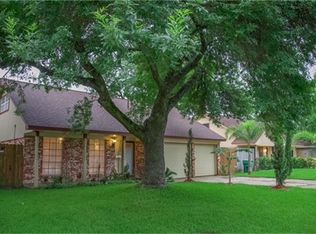 1801 Aspen Ln, Seabrook, TX 77586