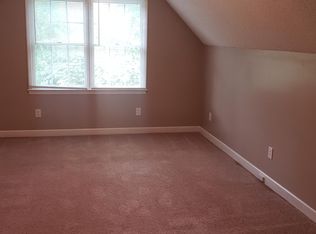 103 Huntcliff Rd, New Bern, NC 28560