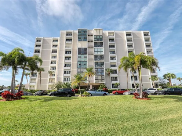 855 Bayway Blvd APT 308, Clearwater, FL 33767