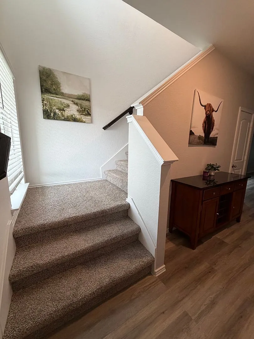 Lovely two story 5-bedroom house! — Photo 4