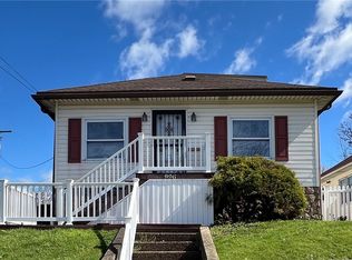 996 Arch St, Washington, PA 15301