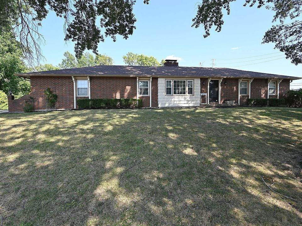 1st image of 46 Hillcrest Dr