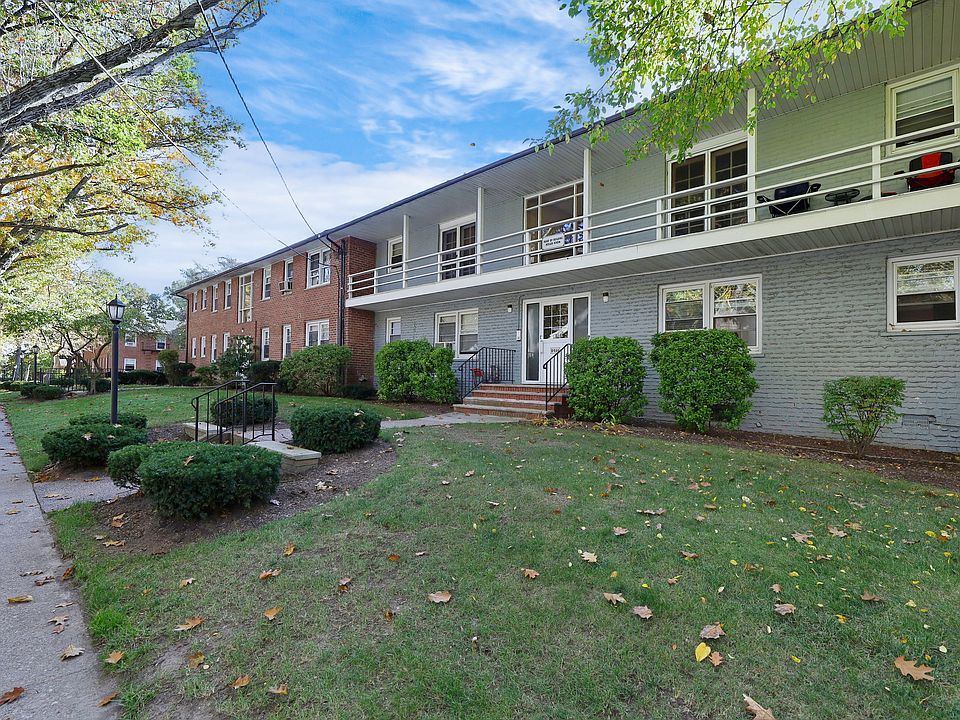 Convenient Location!